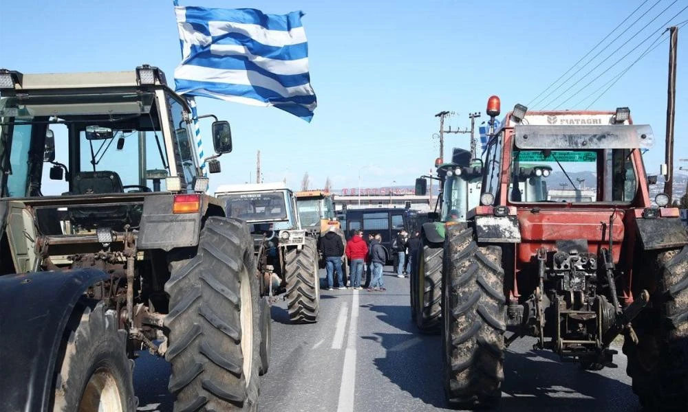 Αγρότες για συνάντηση με Μητσοτάκη: "Δεν αρκεί να μας ακούσει-θέλουμε να δώσει λύσεις" (Βίντεο)